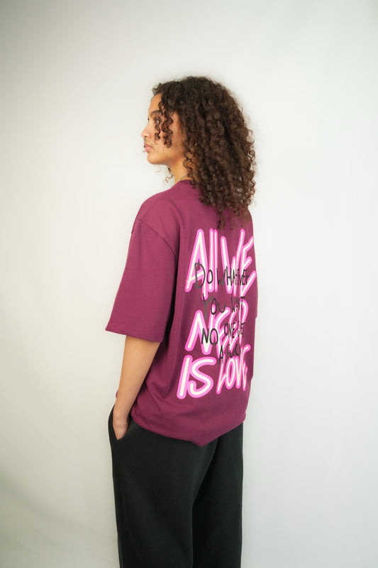Hrtbrk All we need is love Shirt